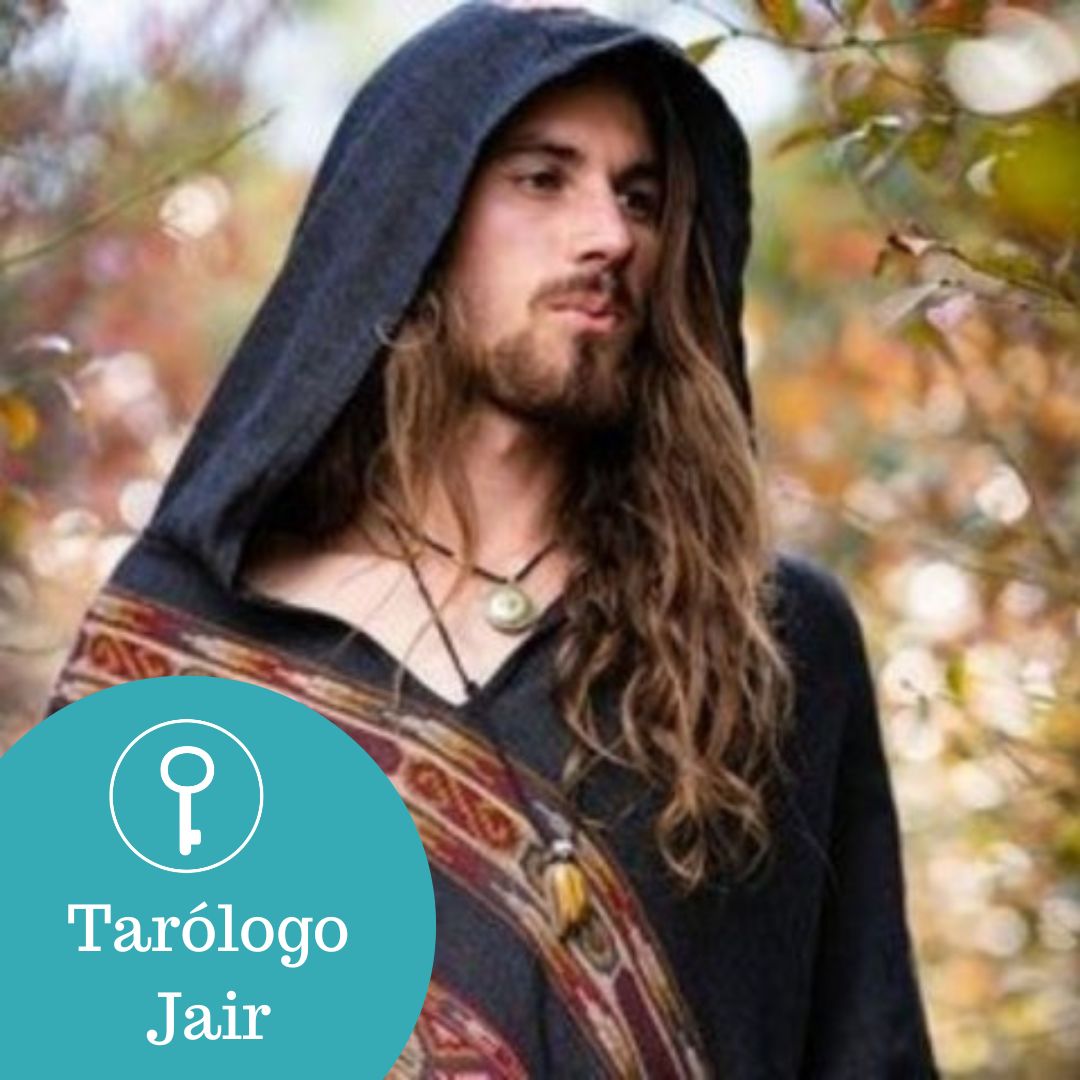 Conheça o nosso Tarólogo Jair 🔮 Sou Mago com 15 anos de experiência em atendimento com tarot e oráculos. Sou especializado na parte afetiva, mas também posso auxiliar em qualquer área que desejar, procurando orientar e resgatar a autoestima das pessoas que me procuram, com sinceridade, honestidade e carinho. #tarot #chavemistica #consultastarot #tarologos