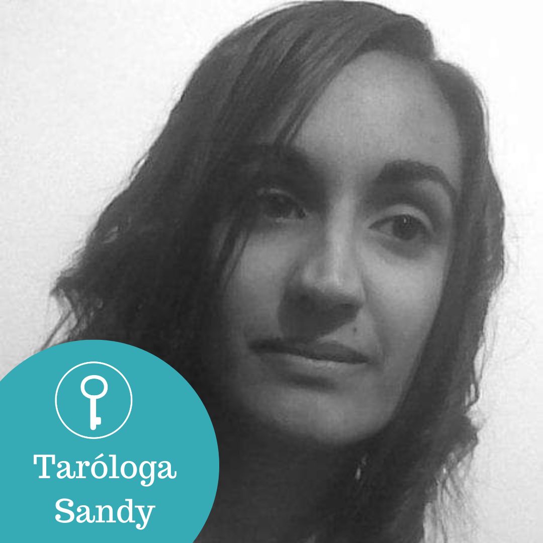 Conheça a Taróloga Sandy! 💕 Atuo há 10 anos, no atendimento de pessoas que buscam ajuda e orientação sobre os mais diversos problemas quotidianos, amorosos, financeiros ou profissionais. Eu sou taróloga, terapeuta holística, vidente e trabalho para o bem intelectual do ser humano em geral. Já ajudei diversas clientes onde através da leitura das cartas, foi necessário recorrer terapias e com meus conselhos encontraram muita prosperidade, riqueza e paz. Faça a sua consulta com a nossa Taróloga Sandy em 👉www.chavemistica.com #tarot #consultastarot #medium #vidente #tarologa #tarologaonline